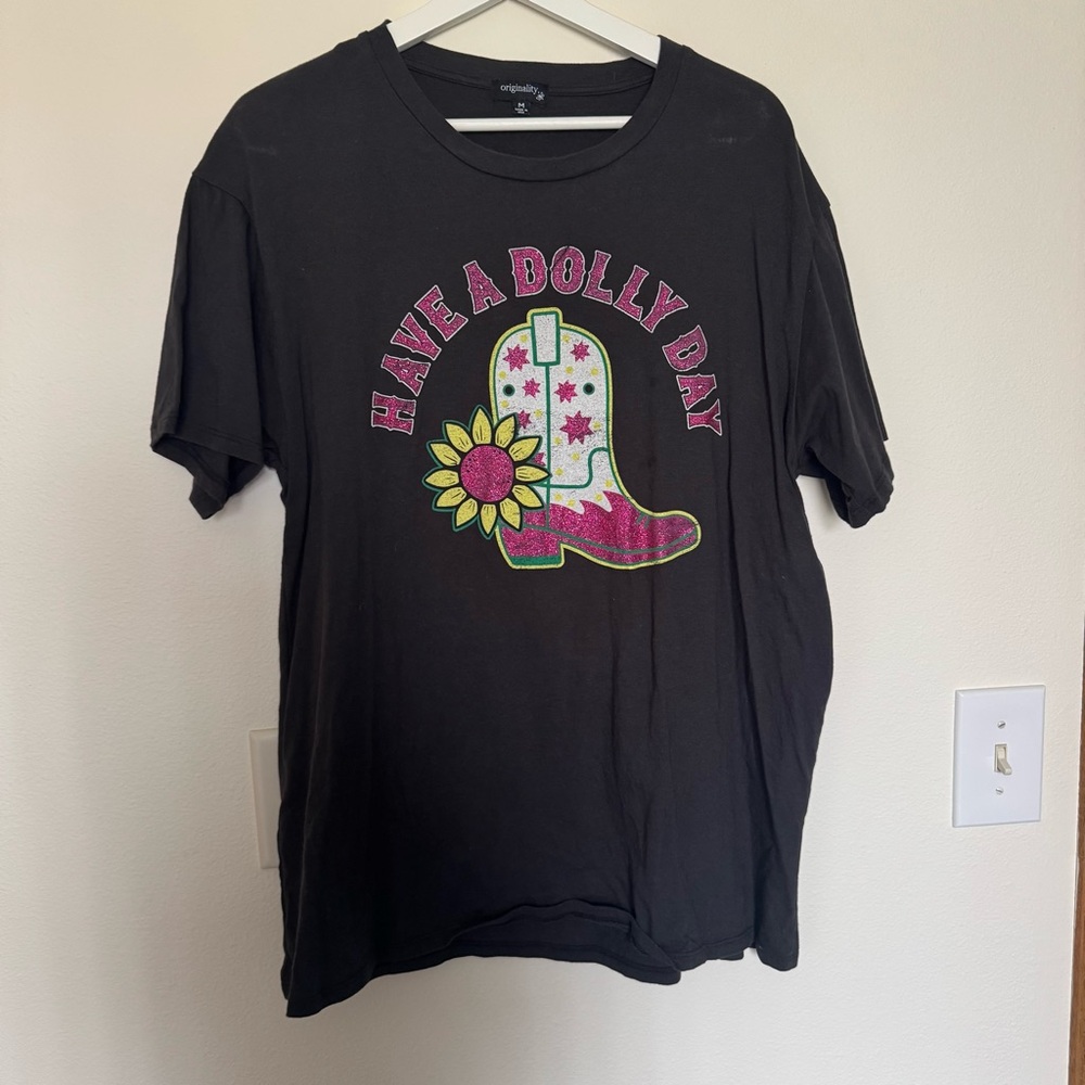 Have a Dolly Day Black Graphic Tee